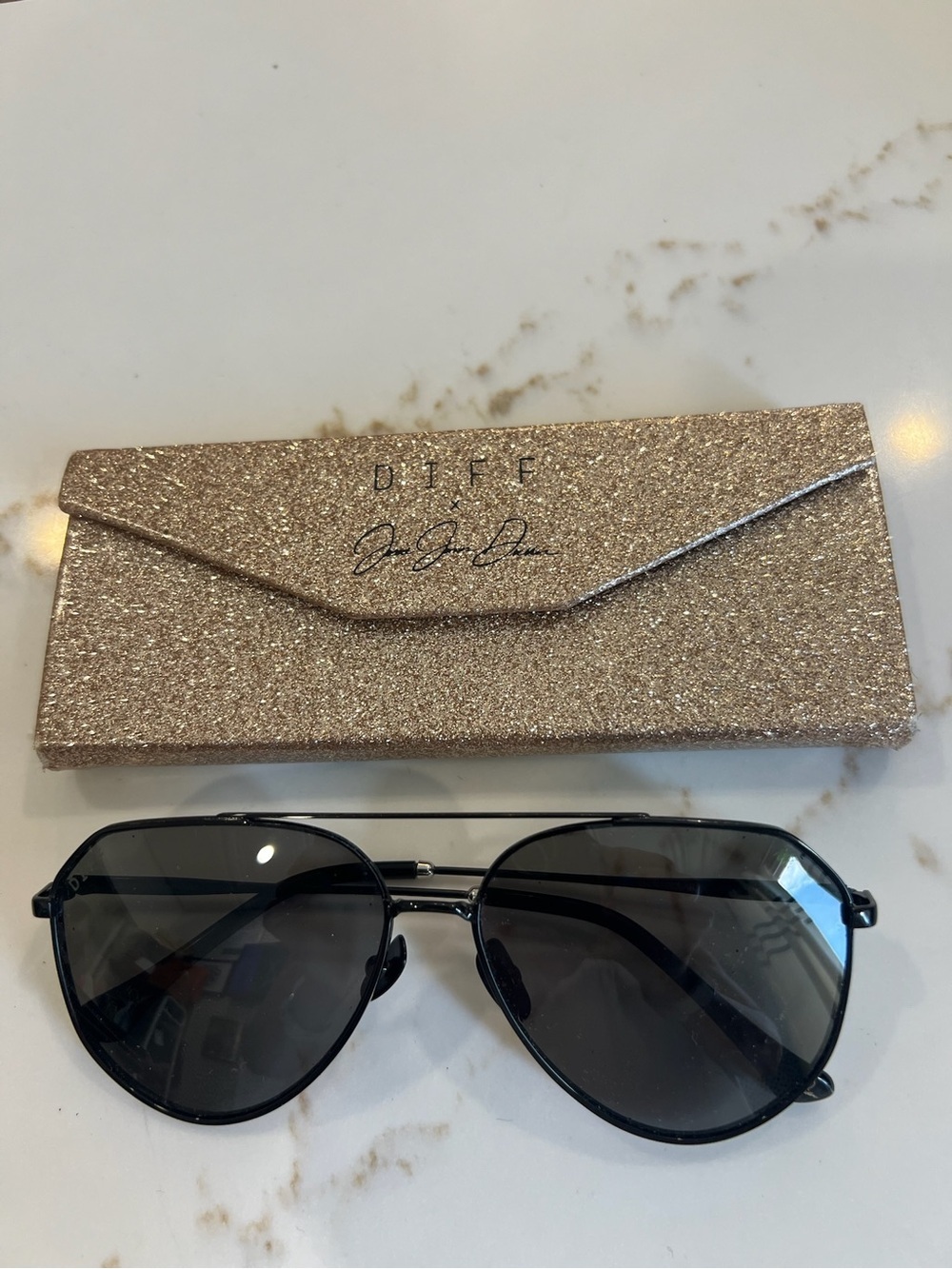 Diff Eyewear x JJD Black Frame Dark Gray Lens Sunglasses with Glitter Case